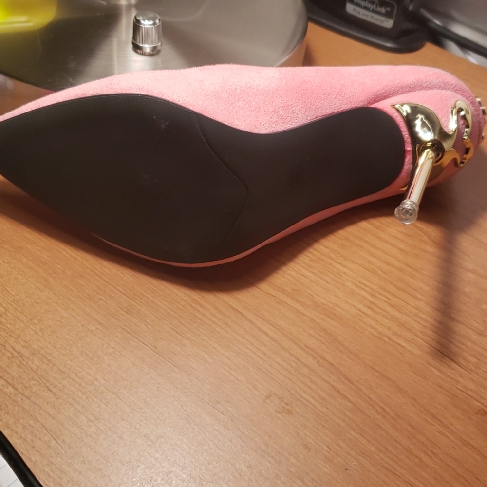 Pink Heels - Picture 4 of 6